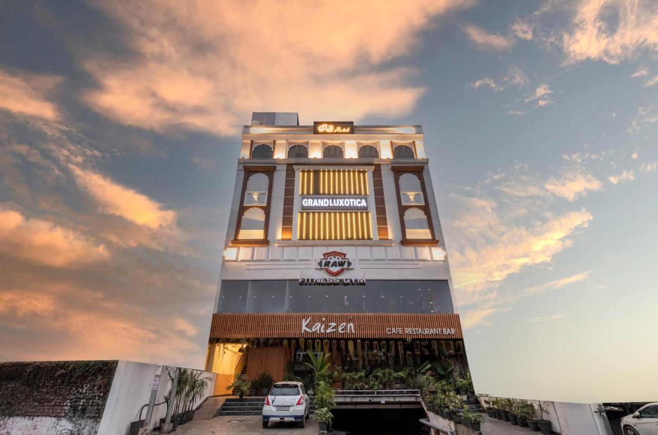 Grand Luxotica By Dls Hotels Dehradun Exterior photo