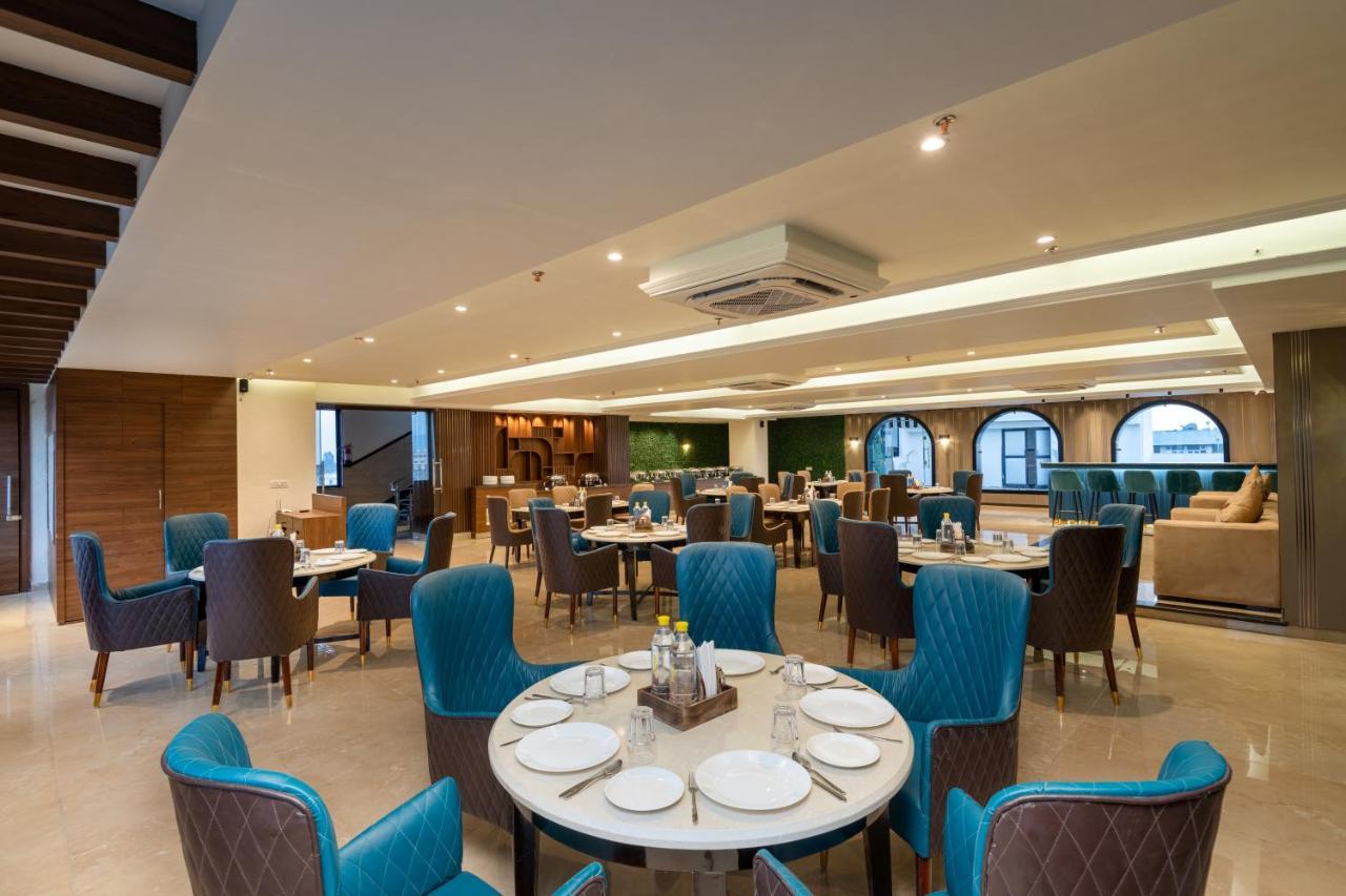 Grand Luxotica By Dls Hotels Dehradun Exterior photo
